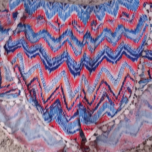 Colored Lounge Shorts - Picture 2 of 3